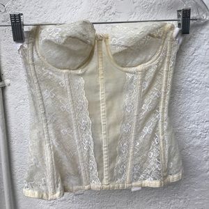 Vintage lace cream corset/bustier